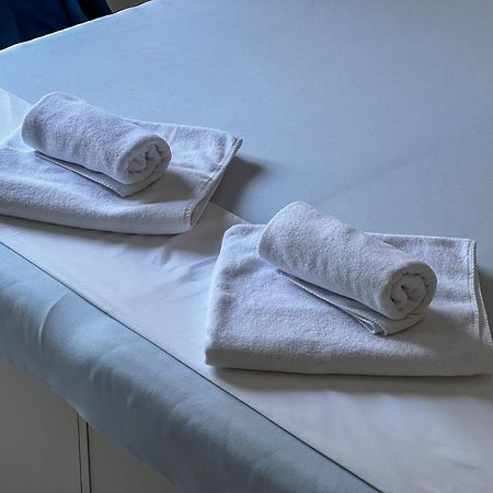 Pansion Palme Apartman Drvenik  Kültér fotó